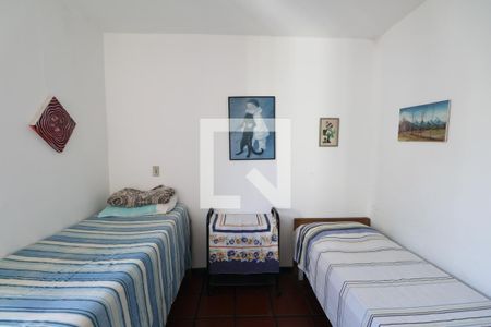 Apartamento para alugar com 176m², 3 quartos e 1 vaga Apartamento para alugar com 176m², 3 quartos e 1 vagaQuarto