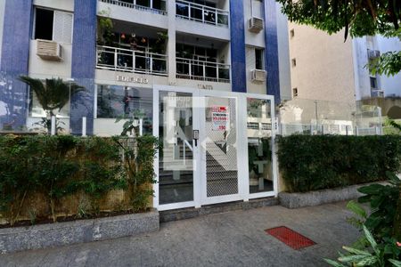 Apartamento para alugar com 176m², 3 quartos e 1 vaga Apartamento para alugar com 176m², 3 quartos e 1 vagaFachada