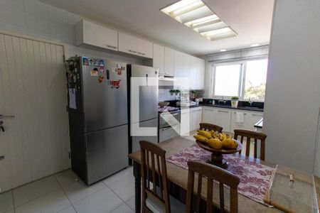 Casa de condomínio à venda com 600m², 5 quartos e 2 vagas