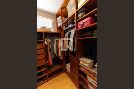 Casa de condomínio à venda com 600m², 5 quartos e 2 vagas