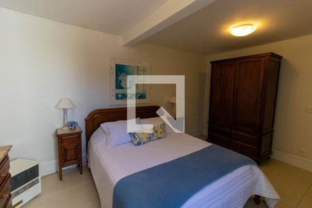 Casa de condomínio à venda com 600m², 5 quartos e 2 vagas