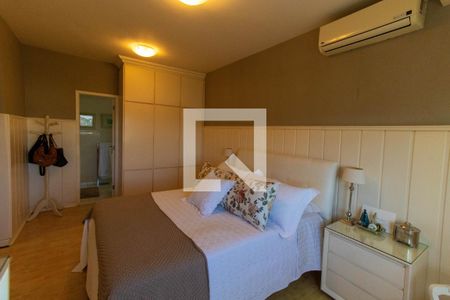 Casa de condomínio à venda com 600m², 5 quartos e 2 vagas