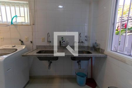 Casa de condomínio à venda com 600m², 5 quartos e 2 vagas