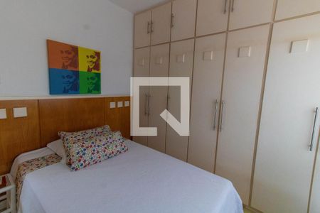 Casa de condomínio à venda com 600m², 5 quartos e 2 vagas