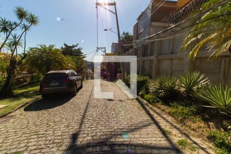 Casa de condomínio à venda com 600m², 5 quartos e 2 vagas