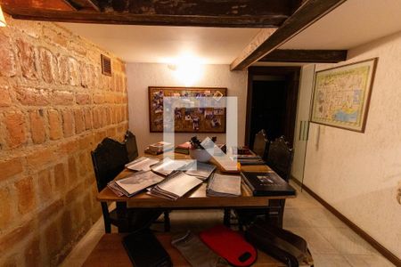 Casa de condomínio à venda com 600m², 5 quartos e 2 vagas