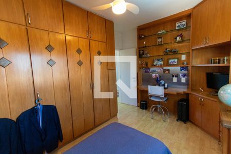 Casa de condomínio à venda com 600m², 5 quartos e 2 vagas