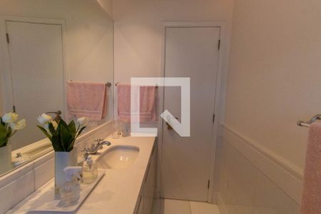 Casa de condomínio à venda com 600m², 5 quartos e 2 vagas