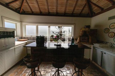 Casa de condomínio à venda com 600m², 5 quartos e 2 vagas