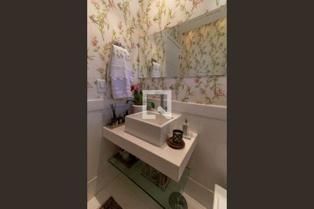 Casa de condomínio à venda com 600m², 5 quartos e 2 vagas