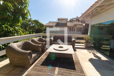 Casa de condomínio à venda com 600m², 5 quartos e 2 vagas