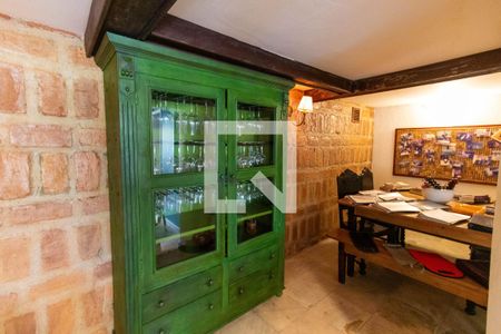 Casa de condomínio à venda com 600m², 5 quartos e 2 vagas