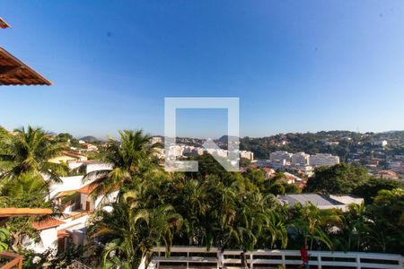 Casa de condomínio à venda com 600m², 5 quartos e 2 vagas