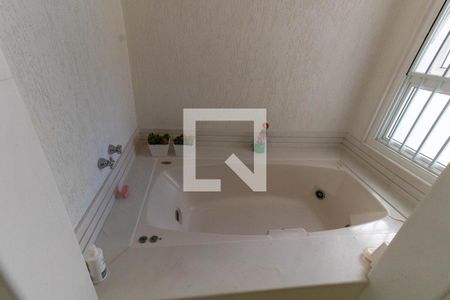 Casa de condomínio à venda com 600m², 5 quartos e 2 vagas