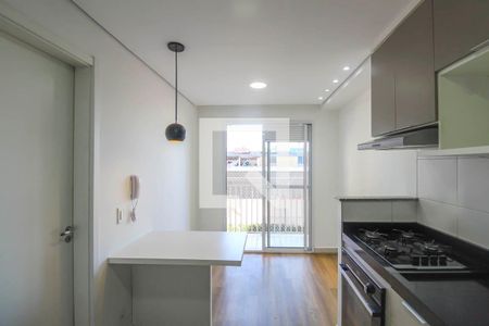 Sala/Cozinha de apartamento para alugar com 1 quarto, 28m² em Vila Ema, São Paulo