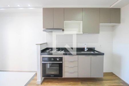 Sala/Cozinha de apartamento para alugar com 1 quarto, 28m² em Vila Ema, São Paulo