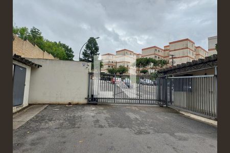 Apartamento à venda com 52m², 2 quartos e 1 vaga Apartamento à venda com 52m², 2 quartos e 1 vagaFachada