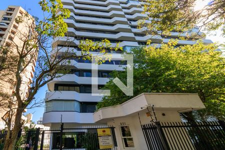 Apartamento à venda com 185m², 3 quartos e 3 vagasFachada