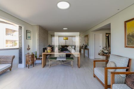 Sala de apartamento à venda com 3 quartos, 185m² em Vila Suzana, São Paulo