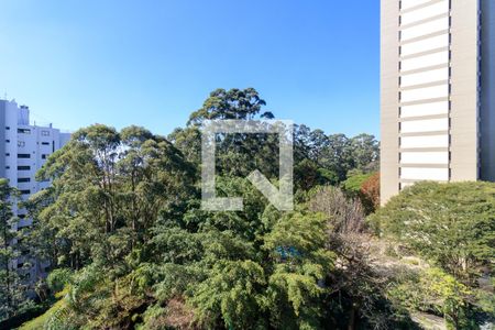 Sala vista de apartamento à venda com 3 quartos, 185m² em Vila Suzana, São Paulo