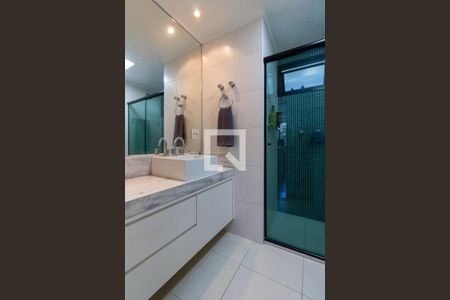 Apartamento à venda com 185m², 3 quartos e 3 vagasBanheiro