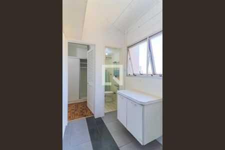 Apartamento à venda com 120m², 2 quartos e 1 vagaÁrea de Serviço