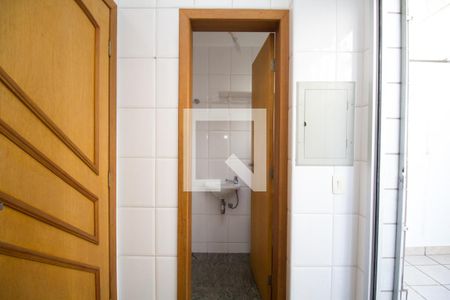 Apartamento para alugar com 156m², 3 quartos e 2 vagasBanheiro de serviço