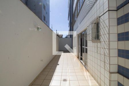 Apartamento para alugar com 156m², 3 quartos e 2 vagasQuintal