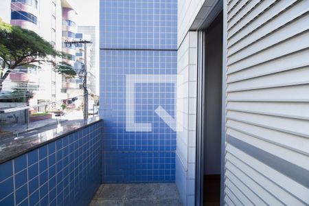 Apartamento para alugar com 156m², 3 quartos e 2 vagasSacada do Quarto 2