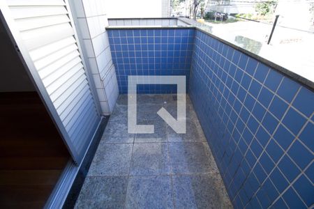 Apartamento para alugar com 156m², 3 quartos e 2 vagasSacada do Quarto 2