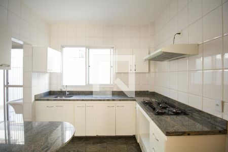 Apartamento para alugar com 156m², 3 quartos e 2 vagasCozinha
