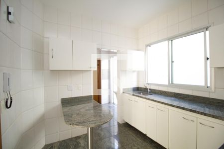 Apartamento para alugar com 156m², 3 quartos e 2 vagasCozinha