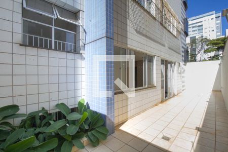 Apartamento para alugar com 156m², 3 quartos e 2 vagasQuintal