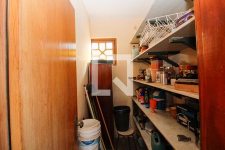 Casa para alugar com 385m², 3 quartos e 5 vagasDespensa