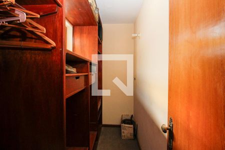 Casa para alugar com 385m², 3 quartos e 5 vagasSuíte