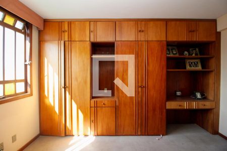 Casa para alugar com 385m², 3 quartos e 5 vagasQuarto 1