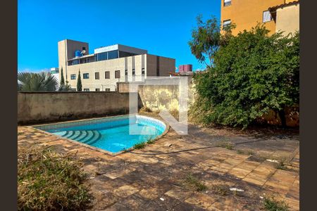 Casa para alugar com 385m², 3 quartos e 5 vagasPiscina