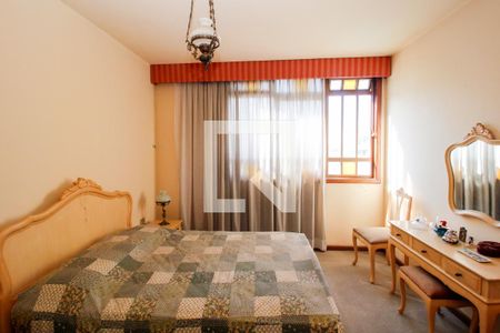 Casa para alugar com 385m², 3 quartos e 5 vagasSuíte