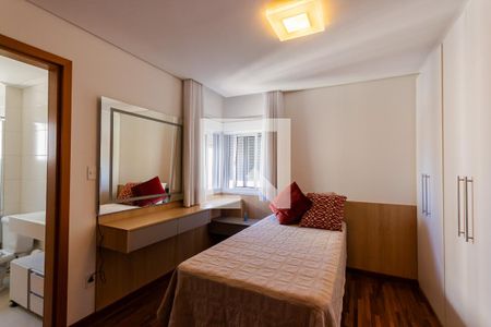 Apartamento à venda com 106m², 3 quartos e 3 vagasQuarto 