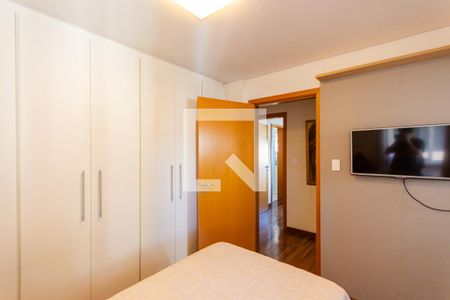 Apartamento à venda com 106m², 3 quartos e 3 vagasQuarto 