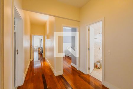 Apartamento à venda com 272m², 3 quartos e 2 vagasCorredor