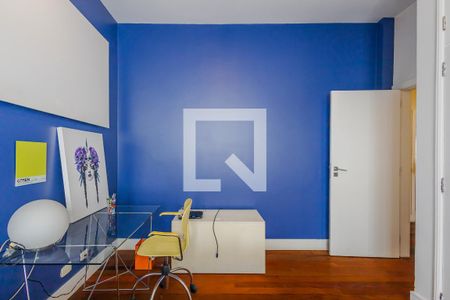 Apartamento à venda com 272m², 3 quartos e 2 vagasQuarto 2