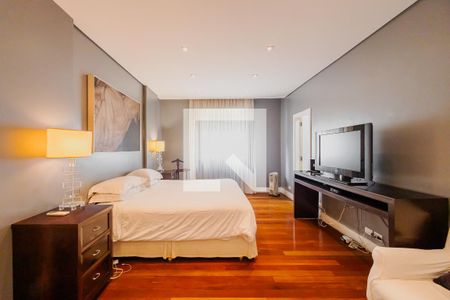 Apartamento à venda com 272m², 3 quartos e 2 vagasSuíte