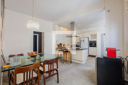 Apartamento à venda com 272m², 3 quartos e 2 vagasCozinha