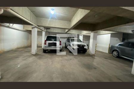 Apartamento à venda com 120m², 4 quartos e 2 vagas Apartamento à venda com 120m², 4 quartos e 2 vagasGaragem