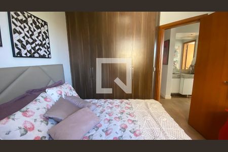 Apartamento à venda com 120m², 4 quartos e 2 vagas Apartamento à venda com 120m², 4 quartos e 2 vagasQuarto 2