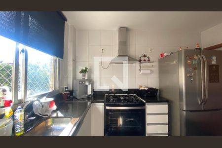 Apartamento à venda com 120m², 4 quartos e 2 vagas Apartamento à venda com 120m², 4 quartos e 2 vagasCozinha