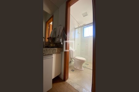 Apartamento à venda com 120m², 4 quartos e 2 vagas Apartamento à venda com 120m², 4 quartos e 2 vagasBanheiro