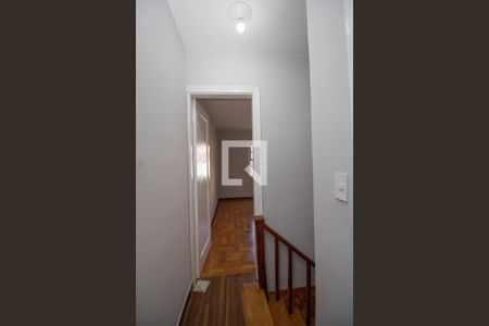 Corredor de casa para alugar com 2 quartos, 100m² em Chácara Inglesa, São Paulo