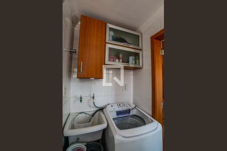 Casa à venda com 130m², 3 quartos e 4 vagasÁrea de Serviço